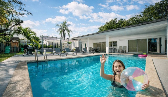 Modern Retreat Game Room, Playground & Pool BBQ