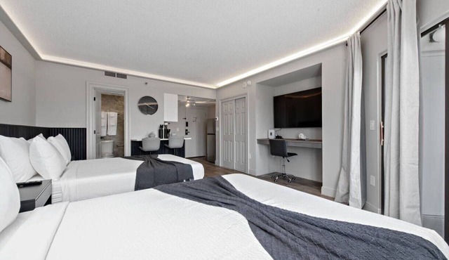 Modern Studio at The Enclave Near Universal