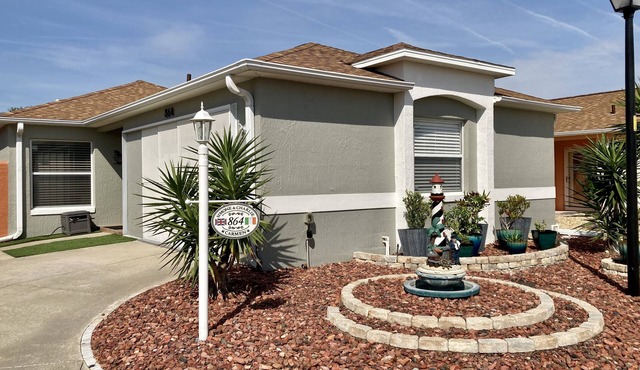 Modernized/Beautiful Villa, The Villages, FL - 3 min walk to pool, sports & golf
