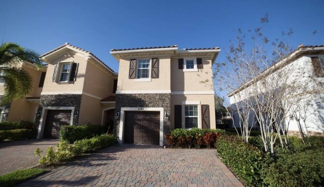 Move-in ready townhouse in sought-after Charleston Commons gated community.