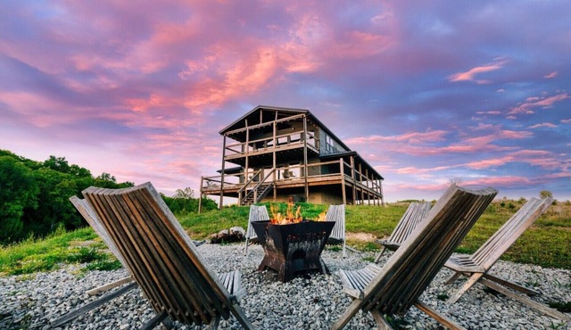 Nerf Blasters | Hot Tub | Mural | Arcade | Sunset in Wolfe County