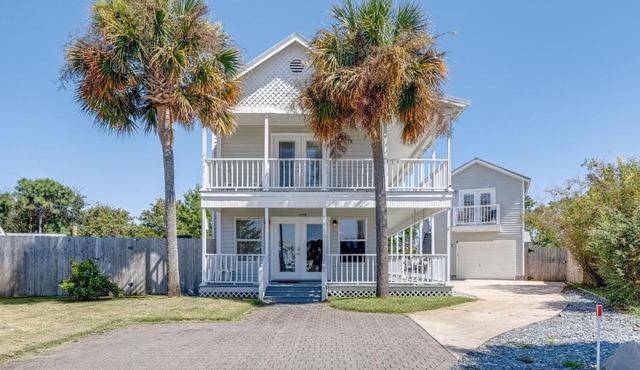 NEW 3BR House with Private Pool in Navarre in Navarre