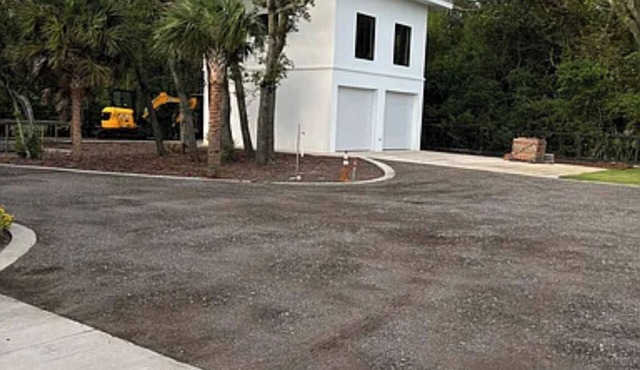new studio on Bay near downtown Pensacola night life and short walk to golf