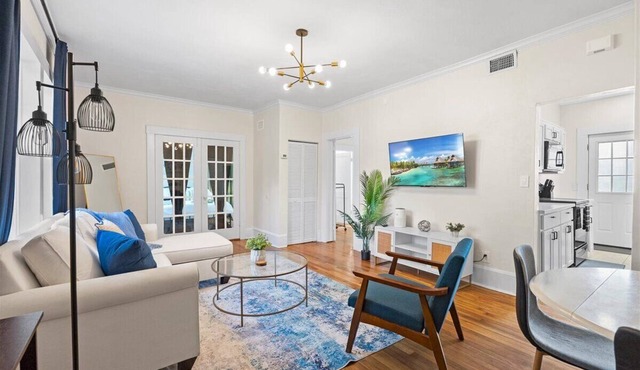 NEW! The River Palm-Downtown San Marco/JAX -Spa-Firepit- Pet Friendly