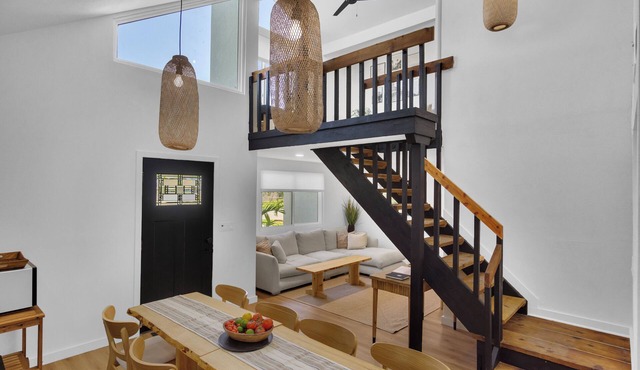 New, Walk To Busch Gardens, Entertaining Backyard Space