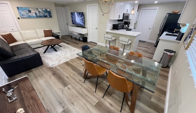 Newly Remodeled Luxe Retreat