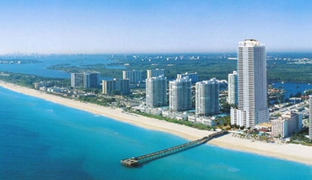 Ocean Beach Condo La Perla Sunny Isles Beach Miami Fl. STR-00067.