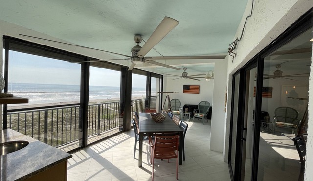 OCEAN FRONT,CORNER UNIT, TOP FLOOR 2 BEDROOM/2 BATHS
