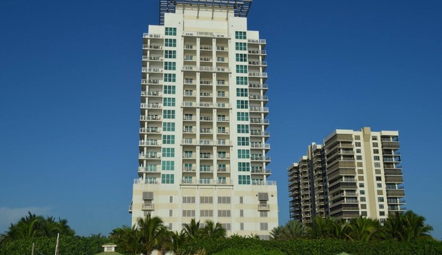 Ocean View - 2 Bedroom - Marriott's Oceana Palms - Full Resort Access in Riviera Beach