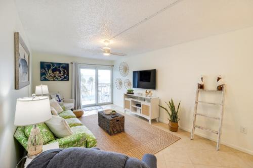 Ocean-View Key Colony Beach Condo w/Pool Access!