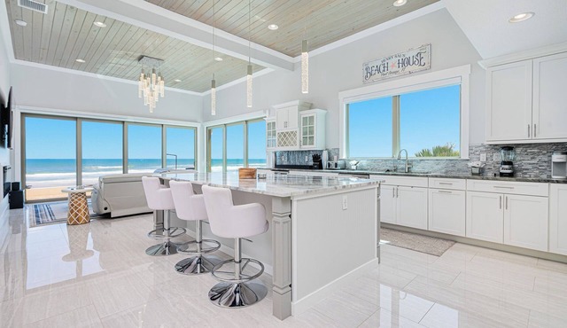 Oceanfront Home-No-Drive Beach-House of Rising Sun