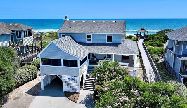 OCEANFRONT, Ocean Views, Hot Tub, Comm Pool -104, Shore Crew in Corolla