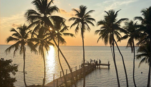 Oceanfront Paradise in the Florida Keys Private Pool, Dock & Sunset Views