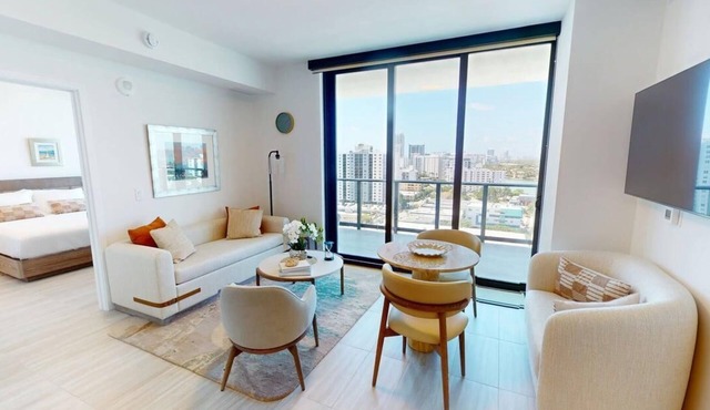Oceanview 2BR/2BA in Miami Beach + Beach Club 1408RP