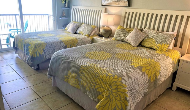 Oceanview, beautifully furnished 2BD/2BA condo directly on the beach