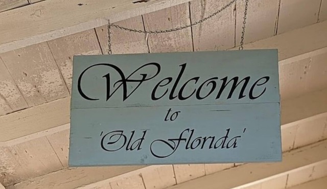 "Old Florida" Getaway in Arcadia