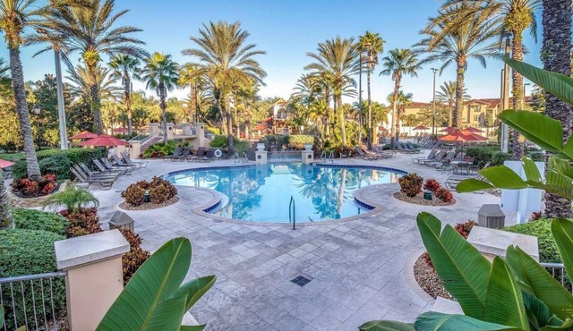 Palms & Parks! Resort Villa 9-miles from Disney w/3 Pools & Lazy River