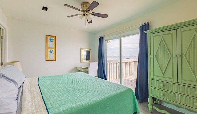 Panferio Paradise, Water Front Home