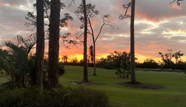 Peaceful Condo -Golf Course & Sunset Views -Min stay required