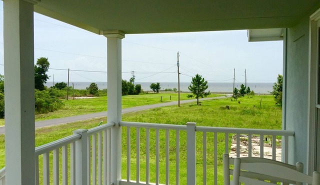 Peaceful Gulf Getaway - Close to Old Town Bay St Louis