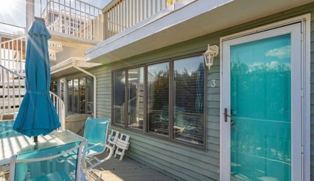 PET FRIENDLY OCEANFRONT 1BR Perfect For a COUPLE! in Long Beach