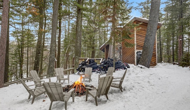 Pine + Peak Cabin in Tomahawk