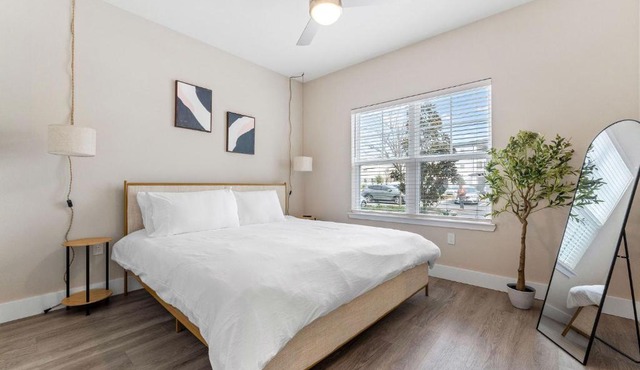 Pinnacle Apartments W Amenties by Heavenly Homes