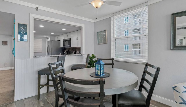 PLUMLEE VACATION RENTAL PERKS INCLUDED Quiet Waters F1 – INTRACOASTAL