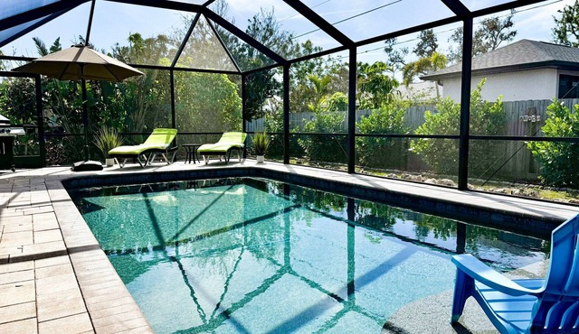 Pool & Beach – Shark Teeth Hunting – Families welcome – Pool Heater included!