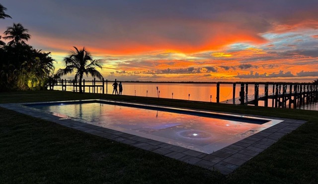 Pool Villa "Cosentino" on the River in Fort Myers