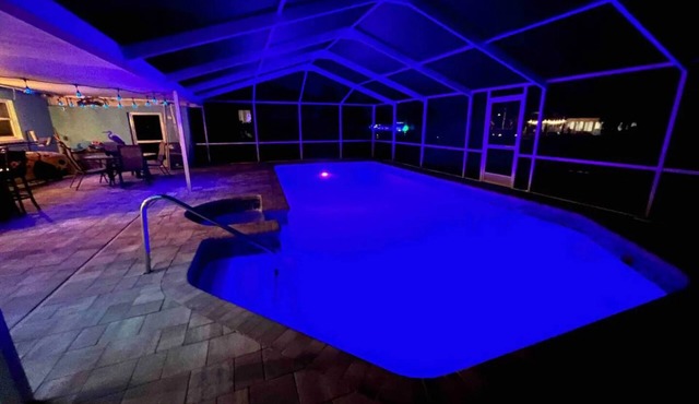 Pool~Waterfront~Tampa Bay Views~Tiki Bar~Renovated