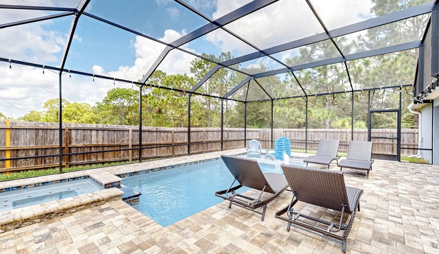 Poolside Oasis! Family-Friendly Summerfield Escape
