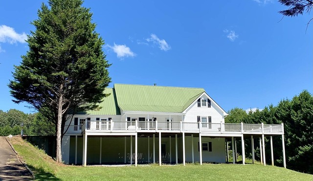 Private apartment with full kitchen, living, & bath! Lowest fees in town! in Dahlonega