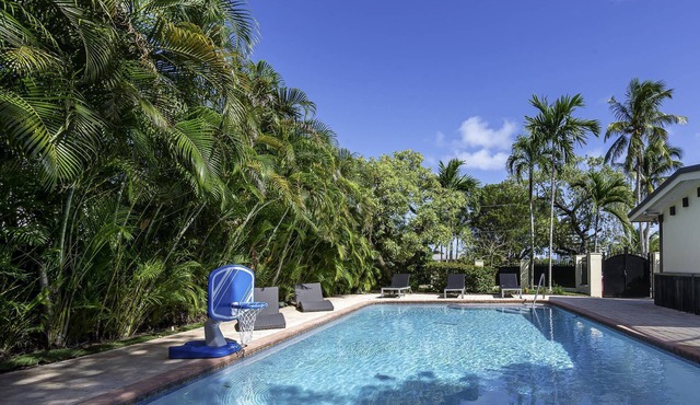 Private Lakefront Estate with Pool | Ocean-Access Waterway | Prime Miami Location