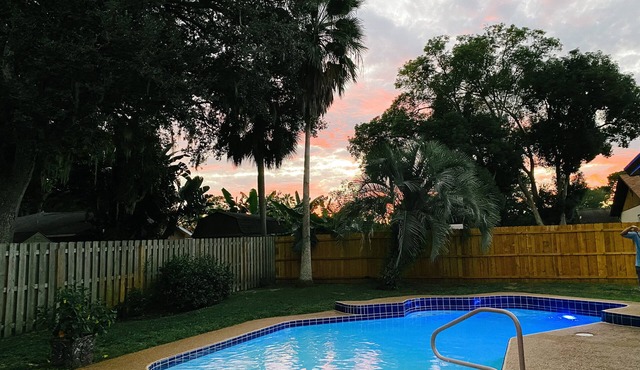 Private oasis w/pool near Daytona
