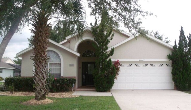 Private Pool home with Spa, Games Room and Prime Location! (BHL16009)