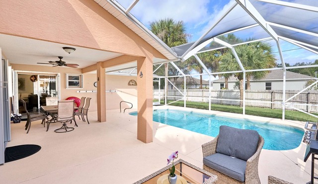Private Pool Oasis-Close to Beaches!