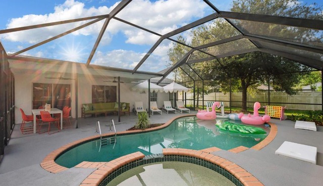 Private Screened Pool - 10 Min to Vero Beach
