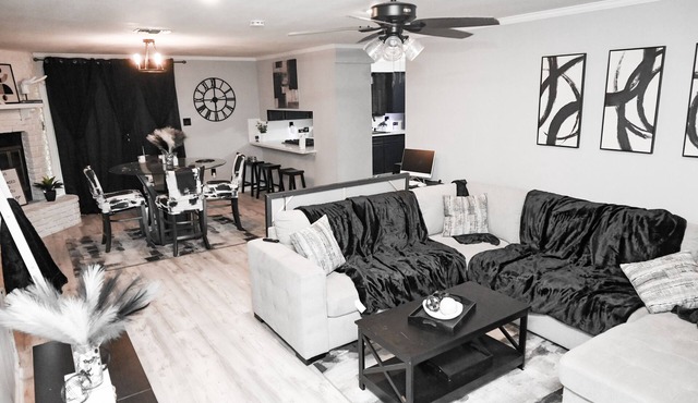 Quiet 4BR Home, 7 Beds, Near I-10, Plants & Hospitals