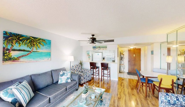 Quiet oceanfront condo with inter coastal water view. Pet friendly under 30 lbs in Flagler Beach