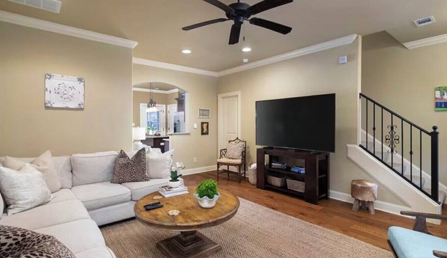 Rebel Belle - Convenient Stylish New 2 BR 2.5 Bath Condo - 1 mile to Ole Miss. in Oxford