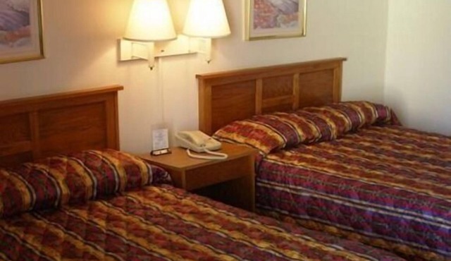 Red Carpet Inn