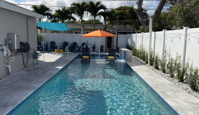 Relaxing Family Getaway w Heated Pool & Spa