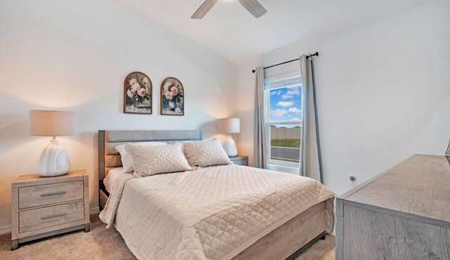 Remote workers 1bed w/full kitchen & living room in Winter Haven