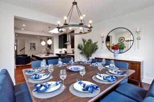Renovated Victorian Home Forsyth Park in Savannah