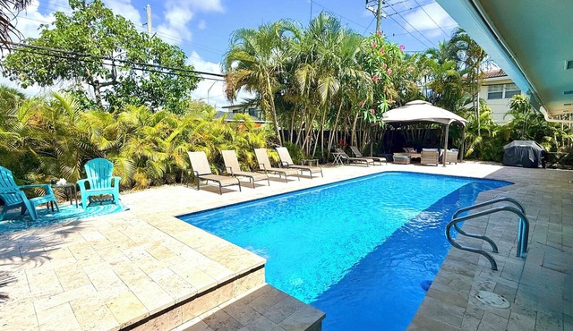 Resort Style Pool! Large Sun-drenched Patio 1.6 miles Poolside to Seaside!