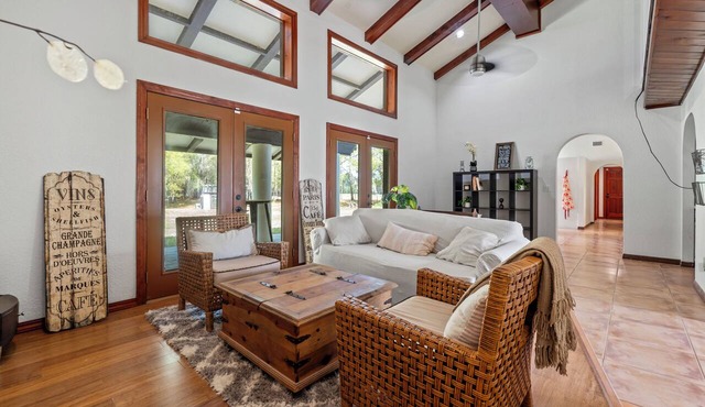 Retreat Style 6BR Home for Families & Groups