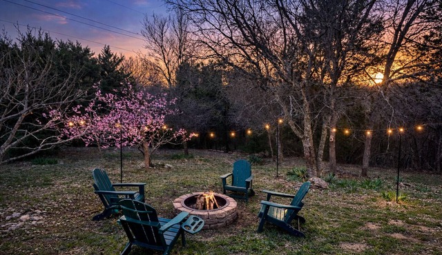River Access, Starlink, Fire Pit, W/D, Peaceful Discount, Peaceful in Mcgregor
