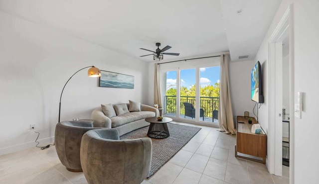 River Fly-In Duo - 4Bd - Garden View