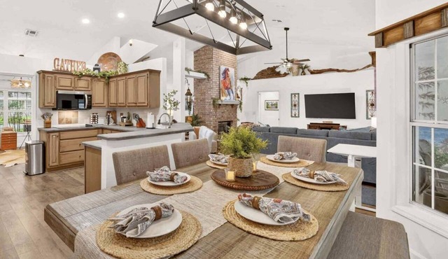 River Ranch Retreat | 4BR/3BA Pool Firepit in Ocala